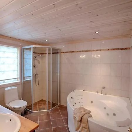 Family-friendly With Stunning Outdoor Access Beitostolen