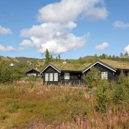 Family-friendly With Stunning Outdoor Access Beitostolen