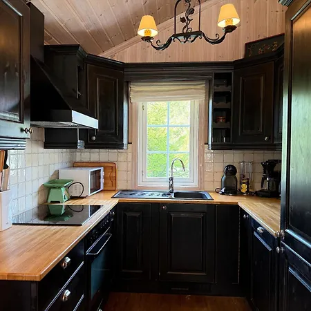 Family-friendly With Stunning Outdoor Access Holiday home